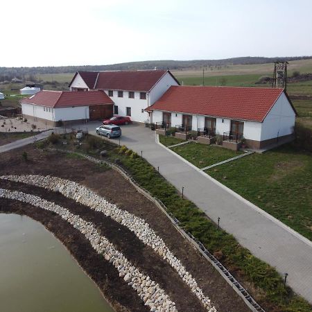 Alsószuha Lovas Panzió Alsoszuha Exterior foto